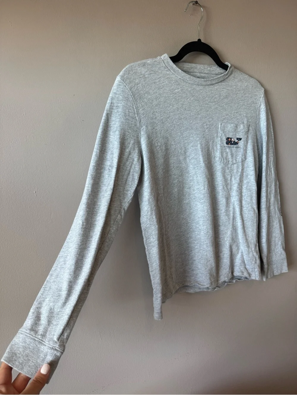 Vineyard Vines Kids Gray Basketball Whale Graphic Long Sleeve Size 16 (large)